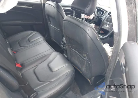 2019 Ford Fusion Hybrid Titanium из США, поврежденный, VIN 3FA6P0RU7KR141877